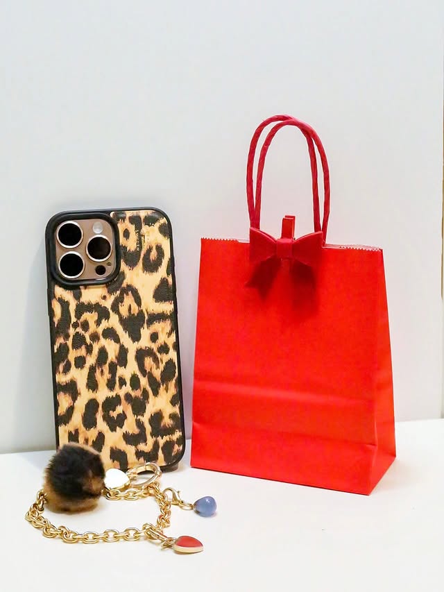 Instagram post by @ladyessegici for idealofsweden. Caption reads: My gifting ideas  @idealofsweden ADV
use my code....