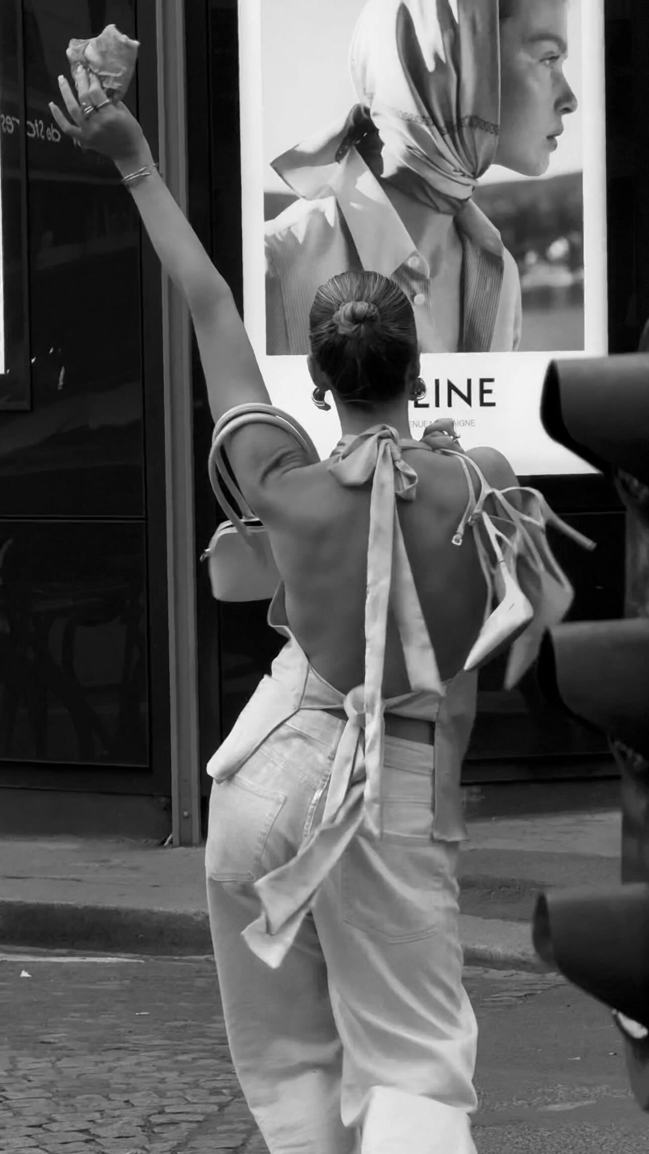 Instagram post by @heidiylimartimo for Kappahl. Caption reads: I’d definitely rather end every day like this… in....