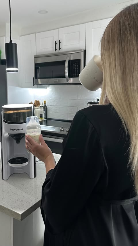 Instagram post by @kaitlynbertrandd for Baby Brezza. Caption reads: [...] the right essentials ready 🤍 

The Baby....