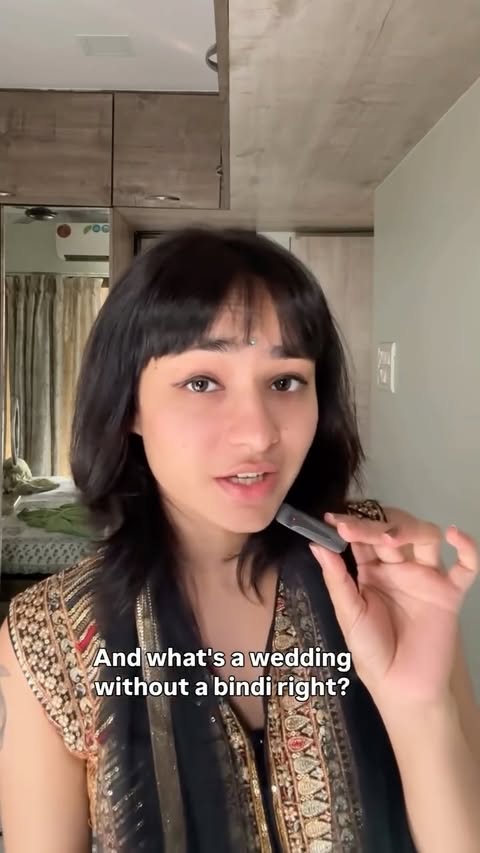 Instagram post by @sammykididi for Aqualens. Caption reads: Aqualens coloured lenses from Zepto arrived in 10....