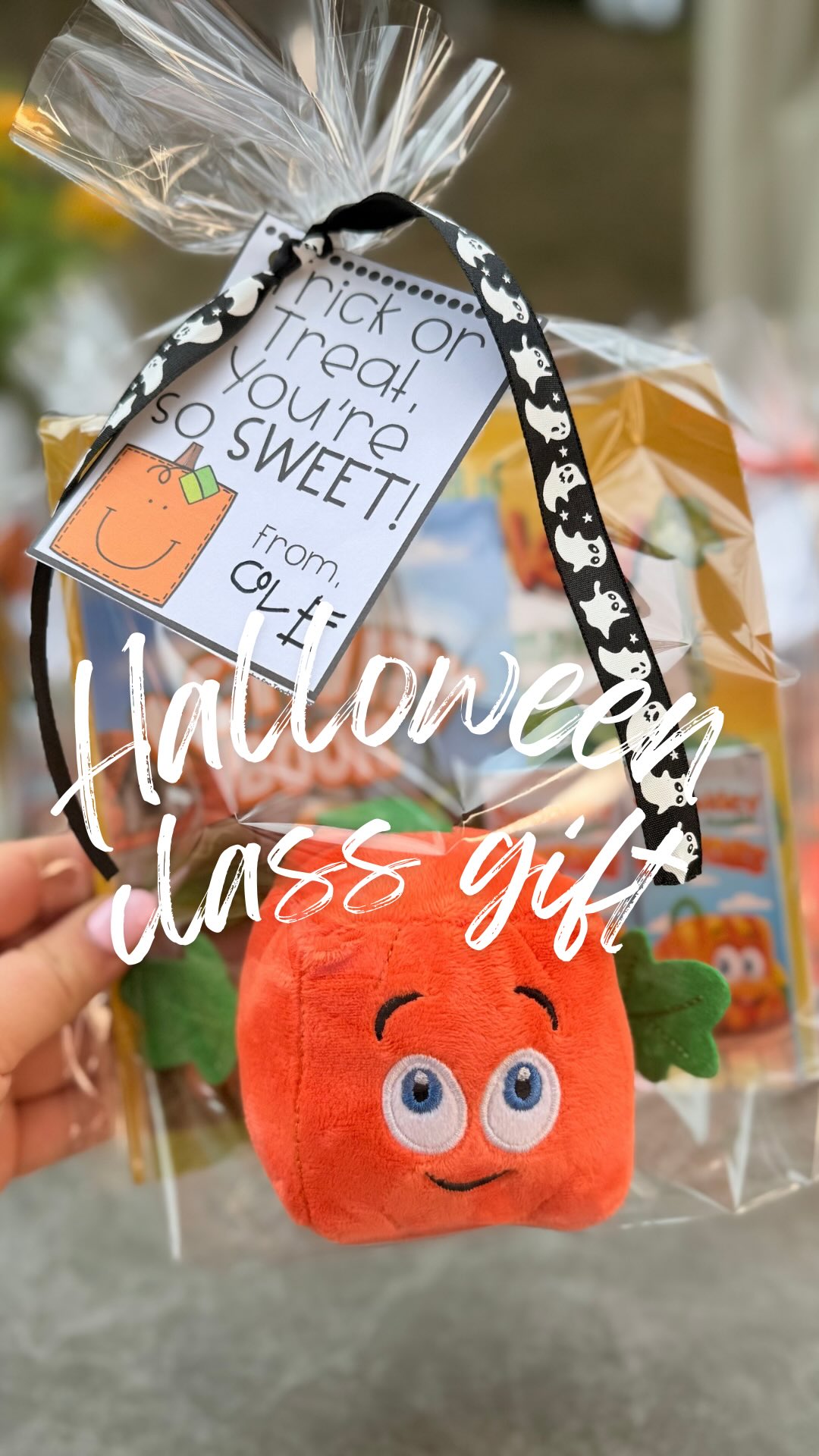 Instagram post by @little.kinder.pals for Oriental Trading. Caption reads: A special little treat for a class so sweet!....