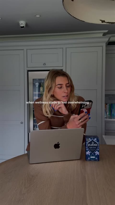 Instagram post by @zannavandijk for Pukka Herbs. Caption reads: ad I can’t be the only person who is seriously....