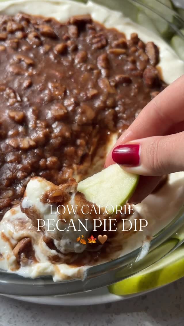 Instagram post by @basicswithbails for Truvia. Caption reads: Thanksgiving Pecan Pie Dip made with @truvia 🤎🍂....
