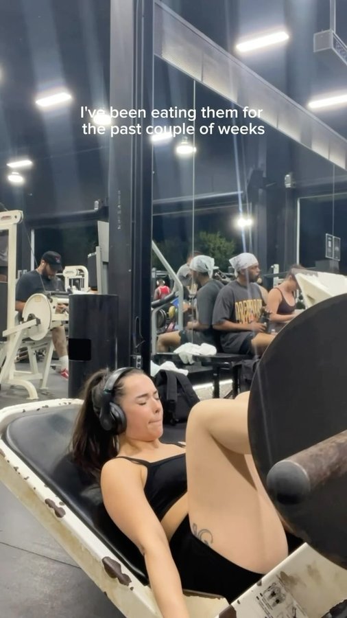 Instagram post by @chicknamedkit for LUNA Bar. Caption reads: Really been enjoying the Blueberry Bliss Luna bars....