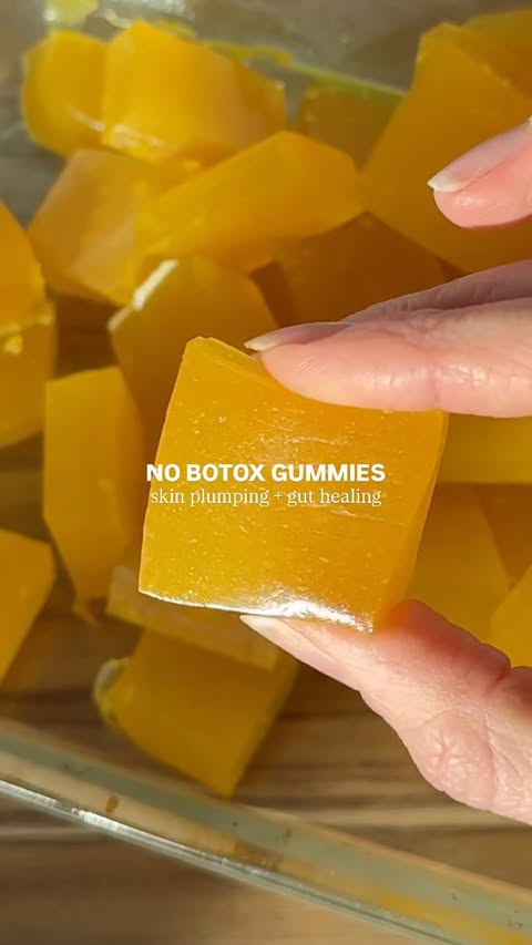 Instagram post by @lulugodin for Organika. Caption reads: [...] collagen production + my favourite....