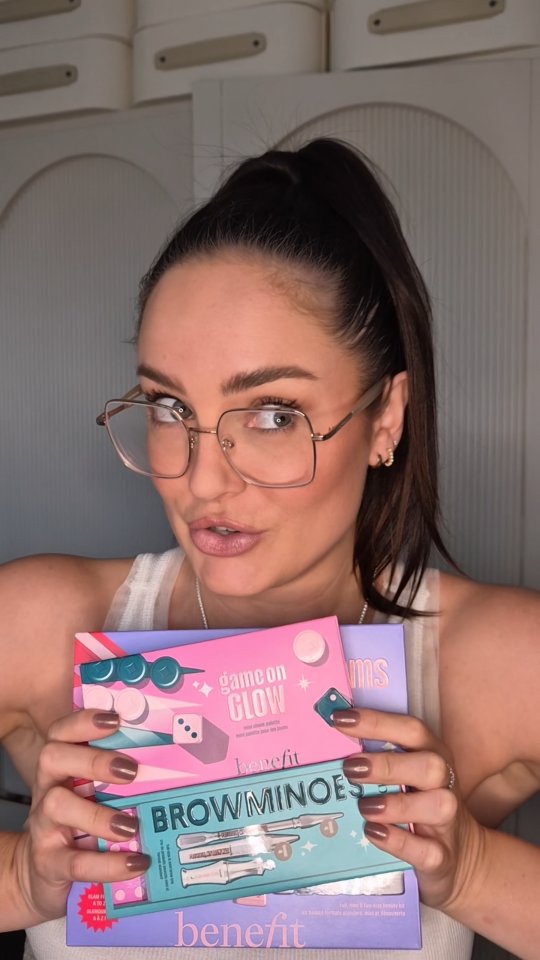 Instagram post by @chloemorello for Benefit Cosmetics. Caption reads: Tis the season to SHOP SMARTER 🤓 holiday gift....