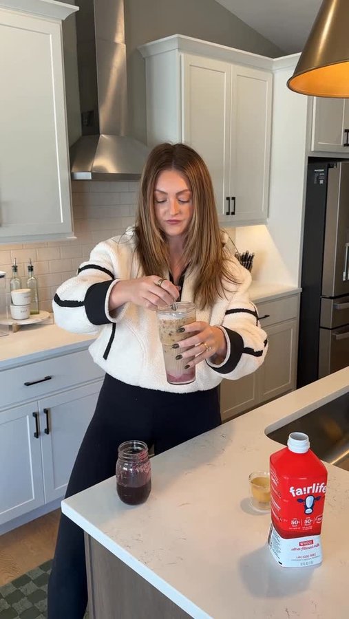 Instagram post by @maniacsinthemiddle for Fresh Thyme. Caption reads: Make an iced blueberry latte with ingredients from....