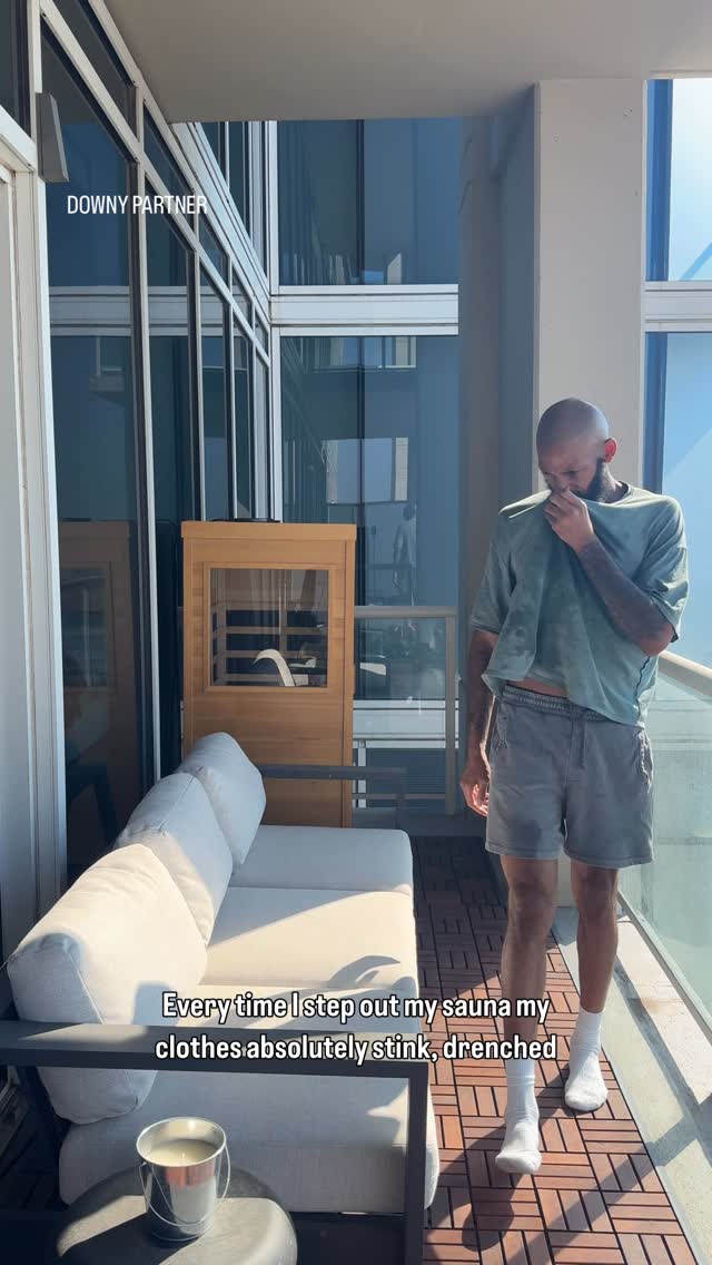 Instagram post by @derwynnwho for downy. Caption reads: From post-sauna funk(y) to fresh in one wash.....