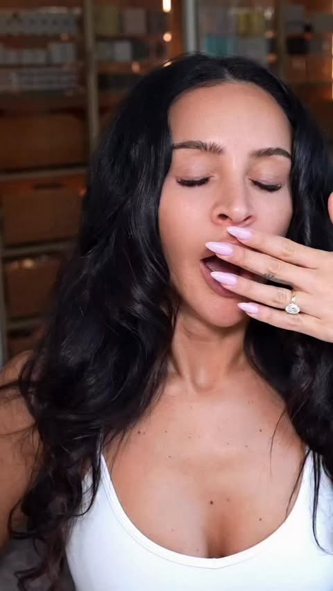 Instagram post by @carlibel for COVERGIRL. Caption reads: [...] minute makeup routine using @covergirl ‘s....