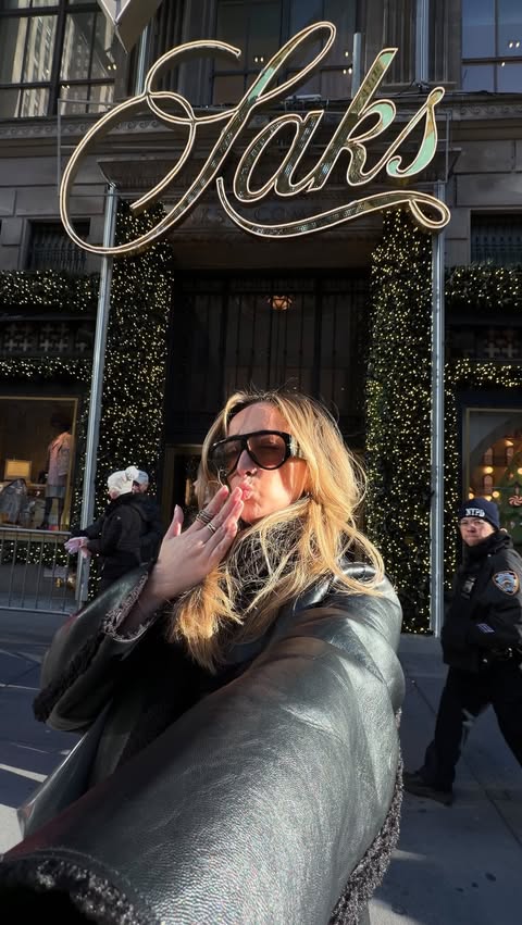 Instagram post by @newyorkbyjenny for Frankies Bikinis. Caption reads: I love when stores know whats up @frankiesbikinis.