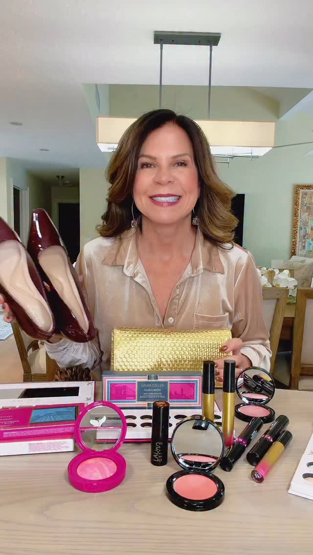 Instagram post by @gwenliveswell for – Laura Geller. Caption reads: 🎉 HOLIDAY GIVEAWAY! 🎉

Who says midlife can’t be....