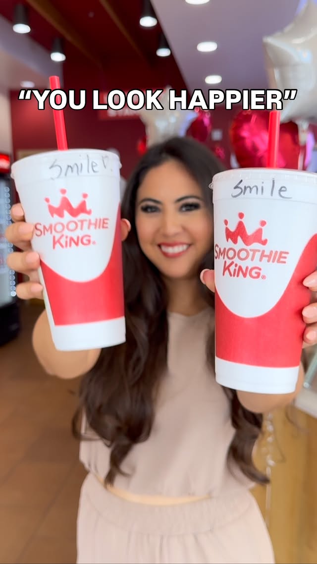 Instagram post by @kclifestylegirl for Smoothie King. Caption reads: I am absolutely happier knowing Smoothie King just....