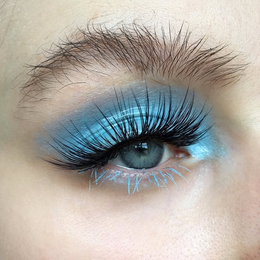 Instagram post by @atlantip for Eye of Horus Cosmetics. Caption reads: [...] Hydro 3D Lipgloss [01] @eyeofhoruscosmetics....