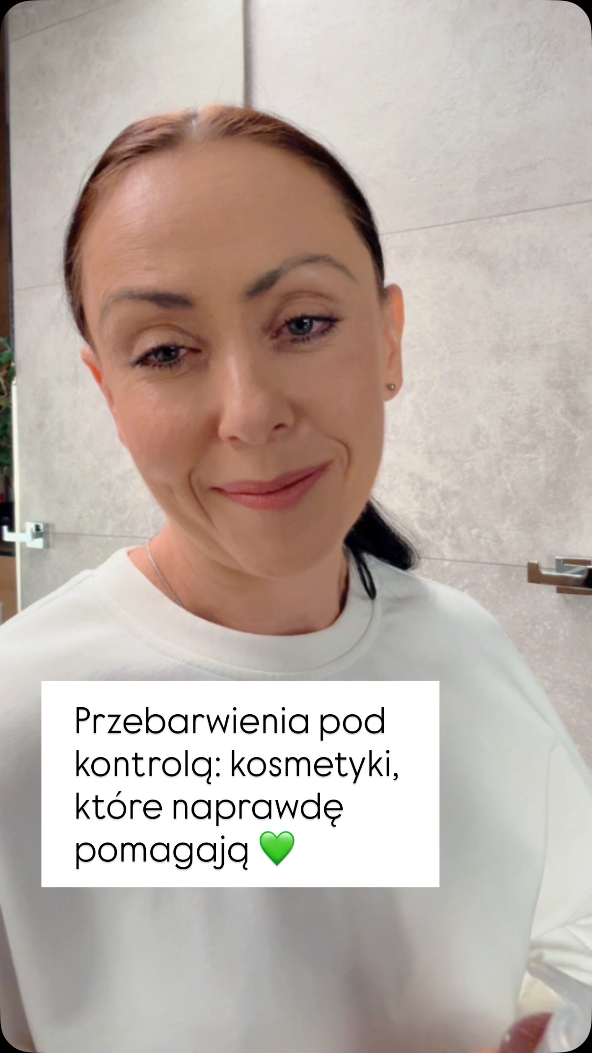 Instagram post by @spauzowanapl for Super-Pharm. Caption reads: O przebarwienia najczęściej „prosi się” skóra na....