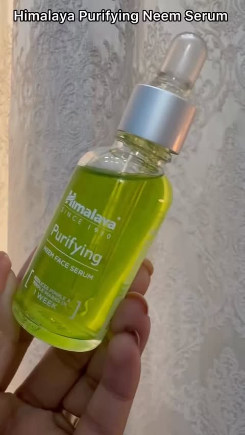 Instagram post by @sangeeta8195 for Himalaya Personal Care. Caption reads: Glow that feels natural 🌿 • Pure care, visible....