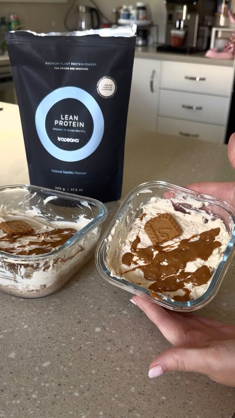 Instagram post by @jasmin_bergamaschibrown for Tropeaka. Caption reads: [...] I used the Vanilla Lean Protein from....