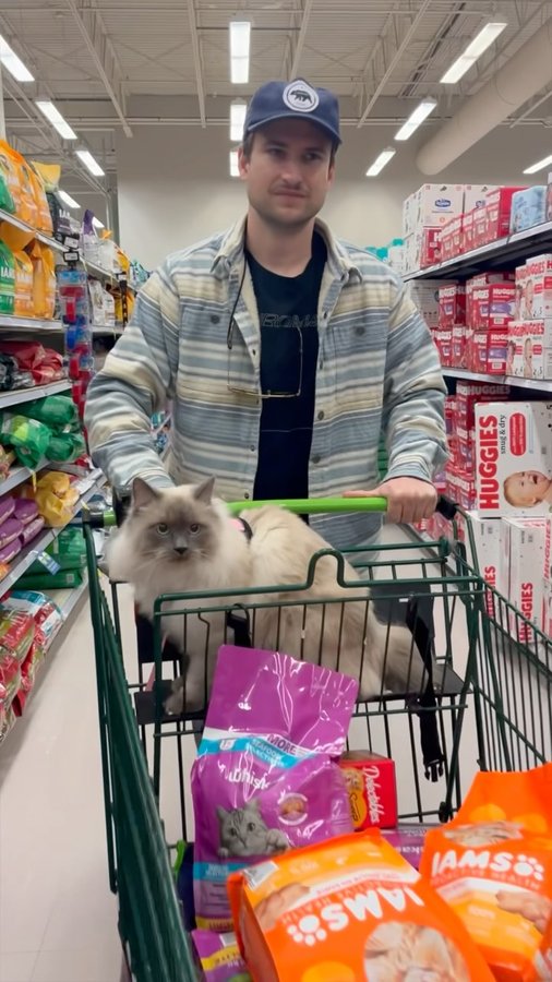 Instagram post by @reece_wallace for More Rewards. Caption reads: #ad When both your girls can’t choose what to eat,....