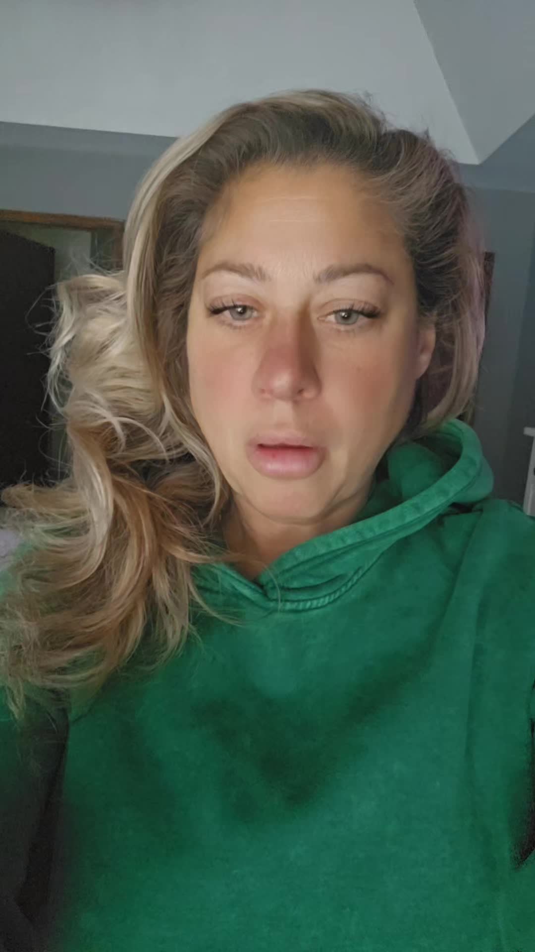 TikTok post by @therealchristinagia for Automet. Caption reads: @automet_us  @AUTOMET  #tiktokshopholidayhaul .