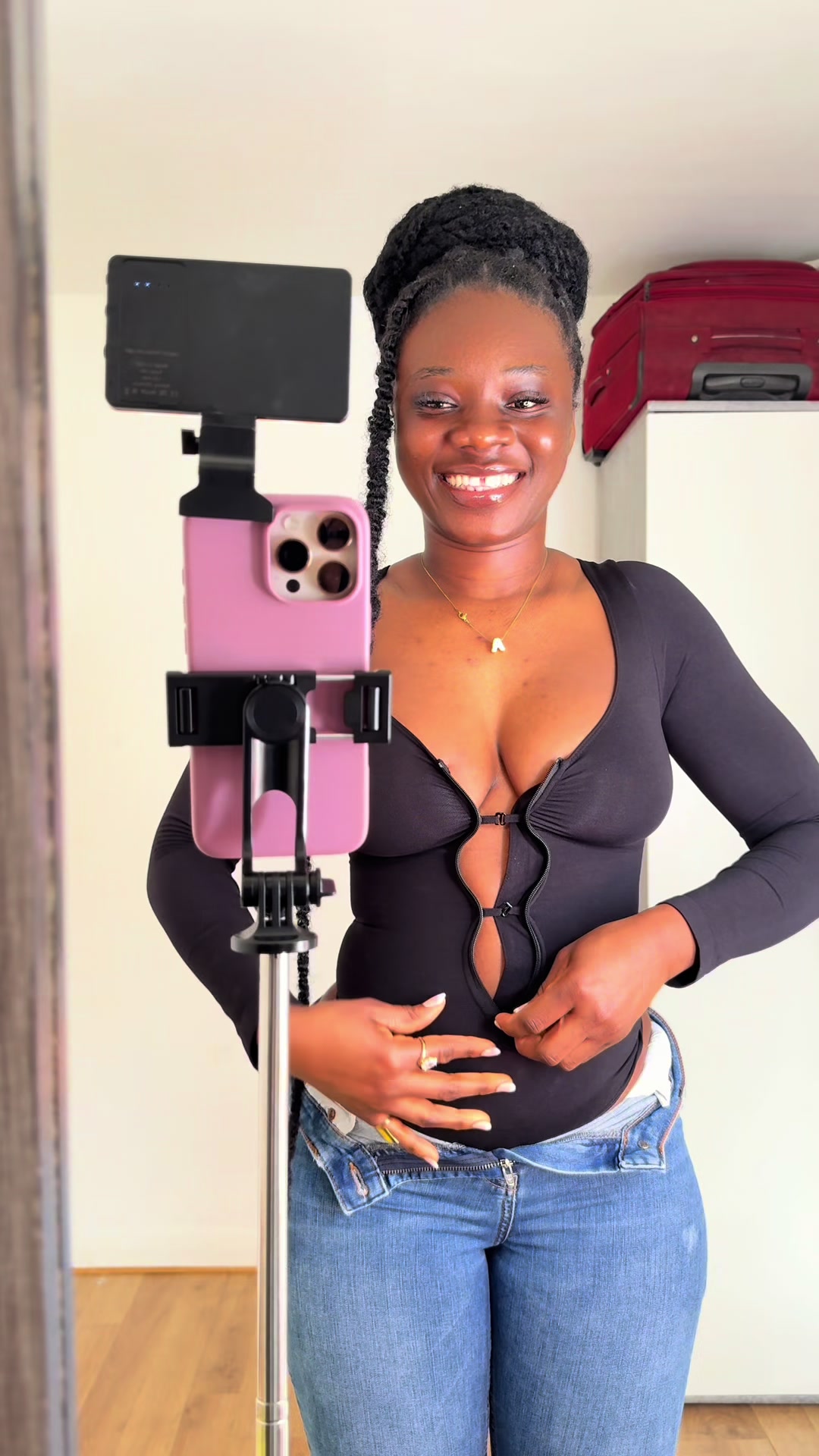 TikTok post by @luikitaana for Shapellx. Caption reads: [...] shaper on the market today from@SHAPELLX....