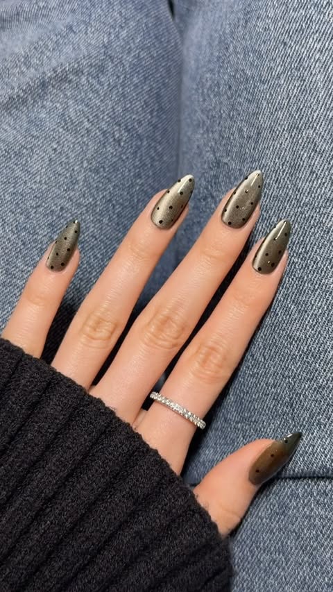 Instagram post by @jesslizs for Beetles Gel Polish. Caption reads: [...] w/ how these turned out!! 🫶 Using....
