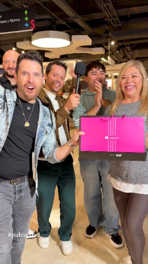 Instagram post by @songbook_tv for Liverpool. Caption reads: ✨ Songbookeros, nosotros nos emocionamos de....