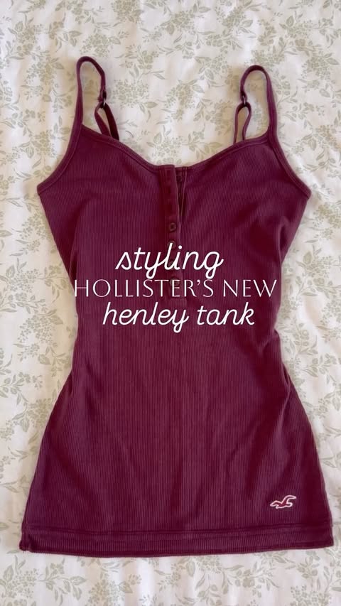 Instagram post by @lilyofthevalley081 for Hollister. Caption reads: [...] that transition from summer to fall!🍁....