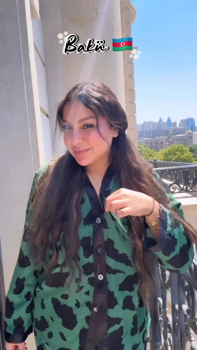 Instagram post by @samiiahj for NEWBELLA. Caption reads: [...] order the best comfortable shoes from....