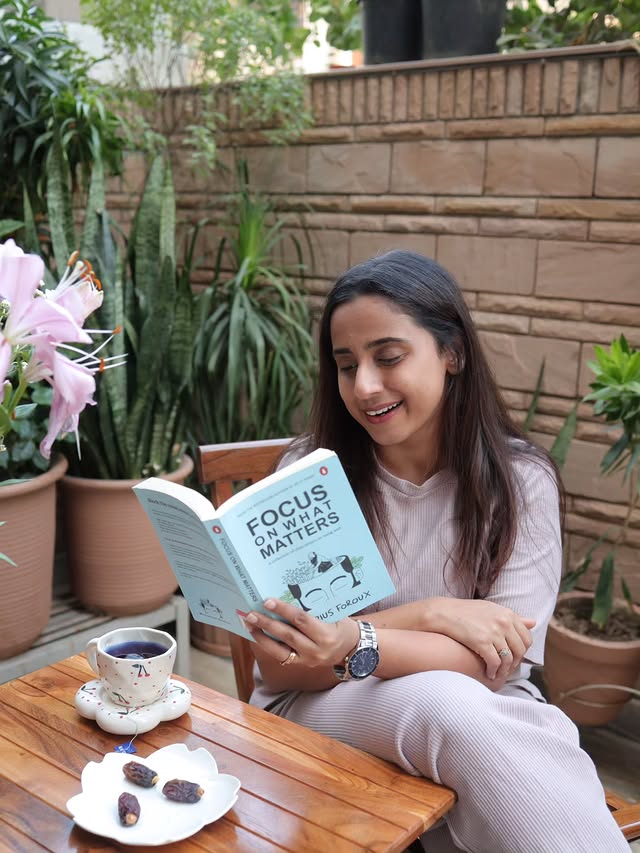 Instagram post by @mitzitup for Daniel Wellington. Caption reads: [...] Valentine’s look this week with....