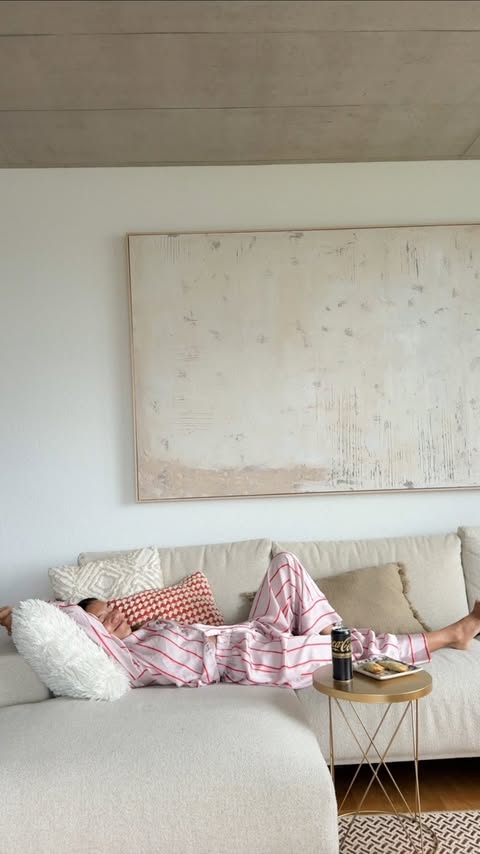 Instagram post by @andreasbook for Coca-Cola. Caption reads: [...] sofa with snacks and the new Coca-Cola Zero....