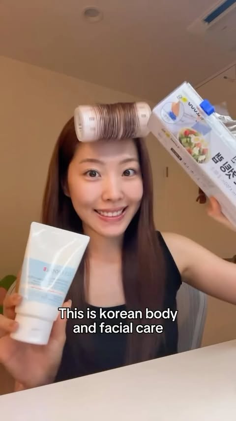 Instagram post by @mindaylee_ for Illiyoon. Caption reads: [...] to all skin type ✨✨✨ Product : ILLIYOON....