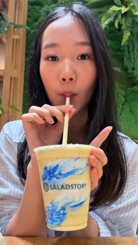 Instagram post by @scharlieze for SaladStop!. Caption reads: As a true SaladStop! lover, of course I had to try....