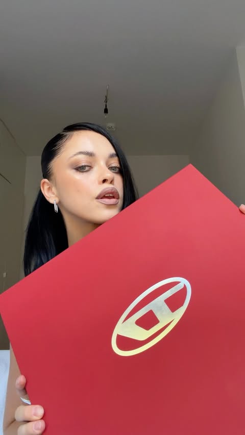 Instagram post by @vanessalealia for Diesel. Caption reads: @diesel @dieselfragrances (Anzeige/Gifted).