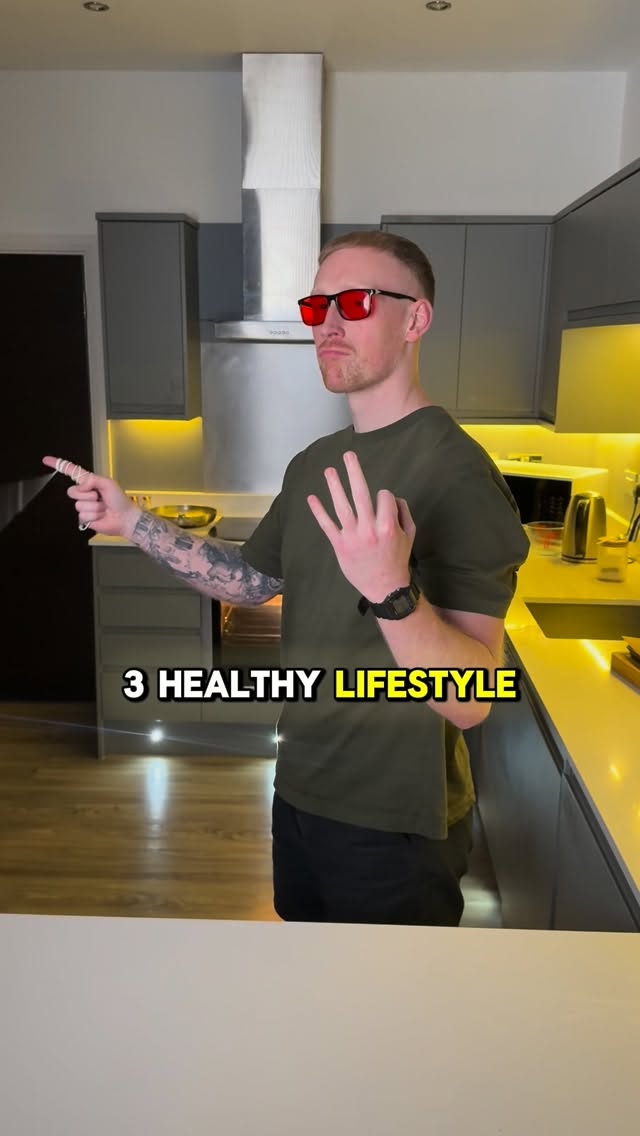 Instagram post by @coachcarnivorecam for BON CHARGE. Caption reads: 3 healthy lifestyle habits I do every day ✅ 

For....