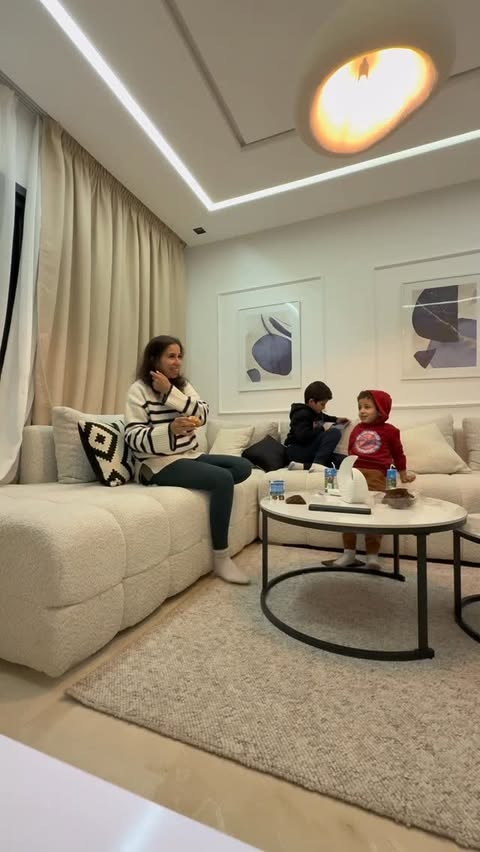 Instagram post by @amall.channel for Klorane. Caption reads: Post-partum , stress ,fatigue w ga3 les....