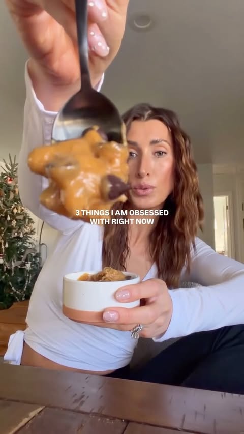 Instagram post by @alectreffs for Life Extension. Caption reads: [...] i will send you a link to shop the....