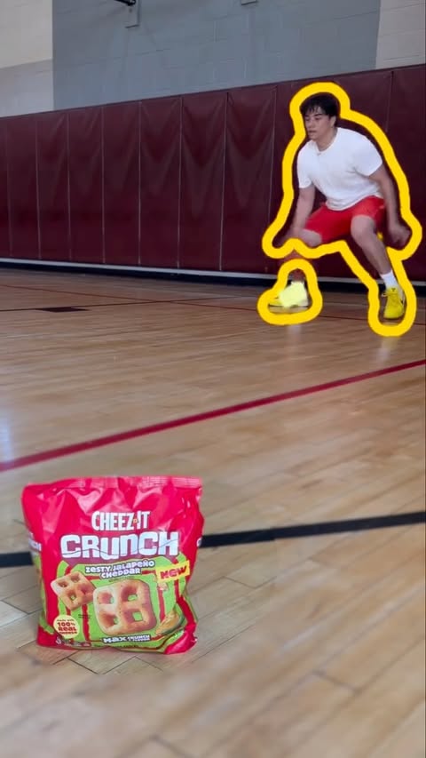 Instagram post by @jmartfr for Cheez-It. Caption reads: 100% Me 🤝 100% Real Cheese. #CheezItPartner Try....