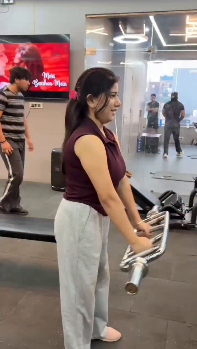 Instagram post by @bossbeing_ladyy for Palmolive. Caption reads: Palmolive Workout Fresh is my festive season hack,....