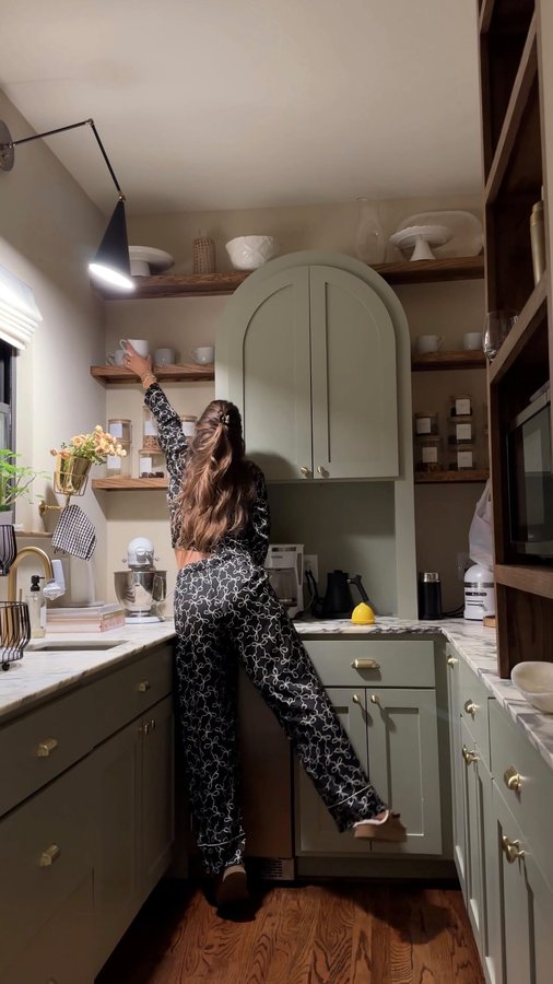 Instagram post by @aloprofile for true Botanicals. Caption reads: NIGHT IN MY LIFE after solo parenting. Comment....