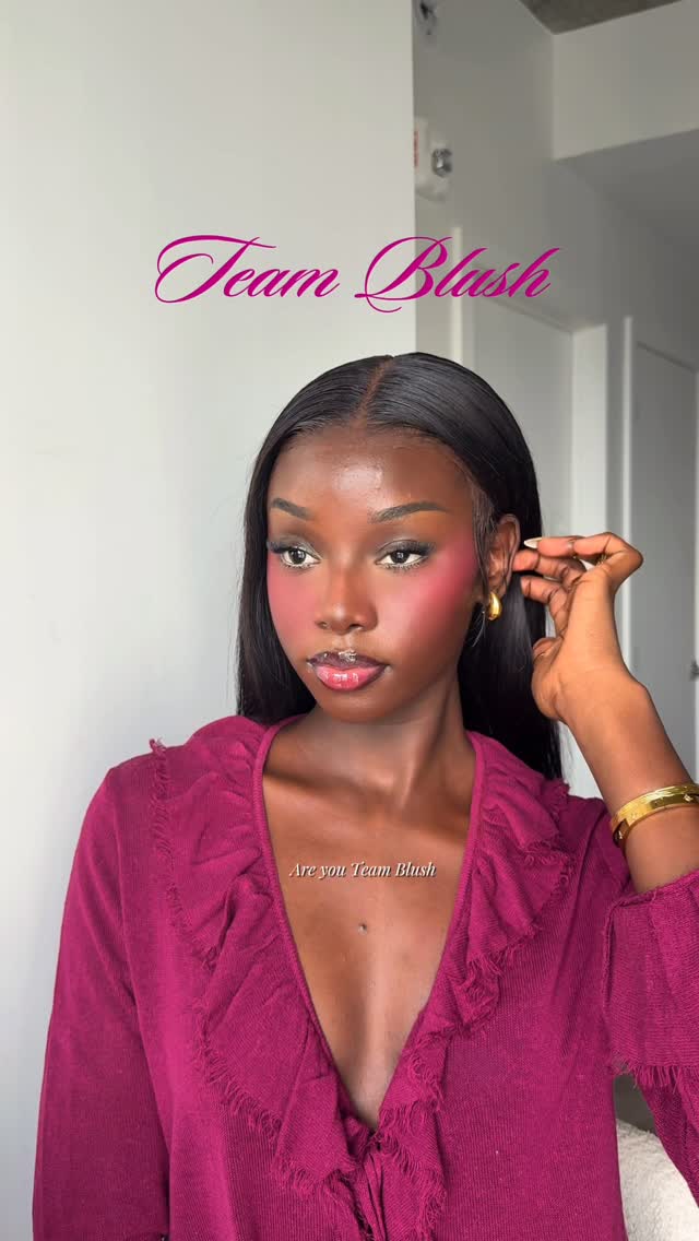 Instagram post by @maaguie_ for Juvia’s Place. Caption reads: Are you Team Blushed or Team Bronzed ? 💗✨
All....