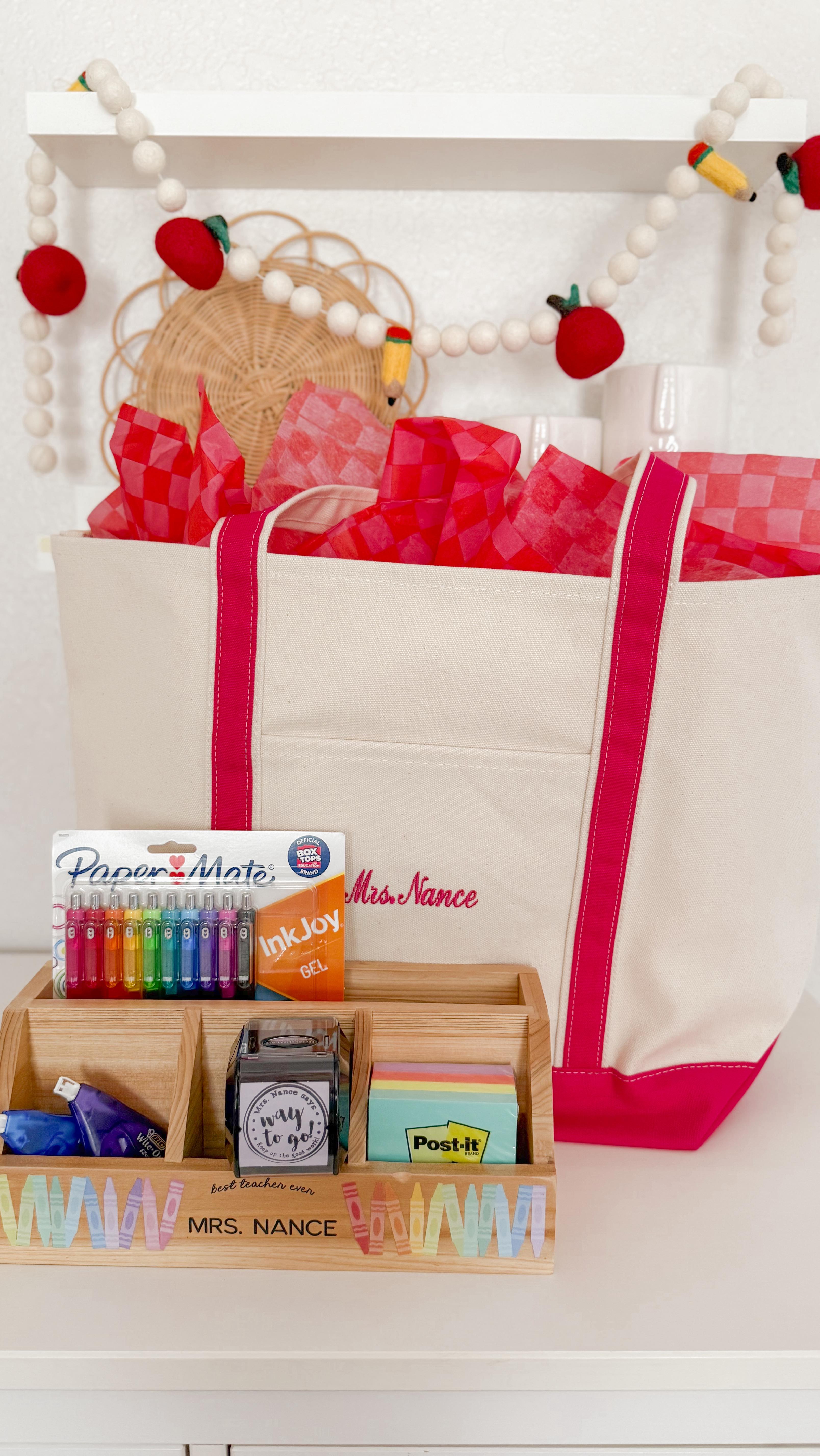 Instagram post by @theheinrichhouse for Personalization Mall. Caption reads: [...] the best personalized gifts from....