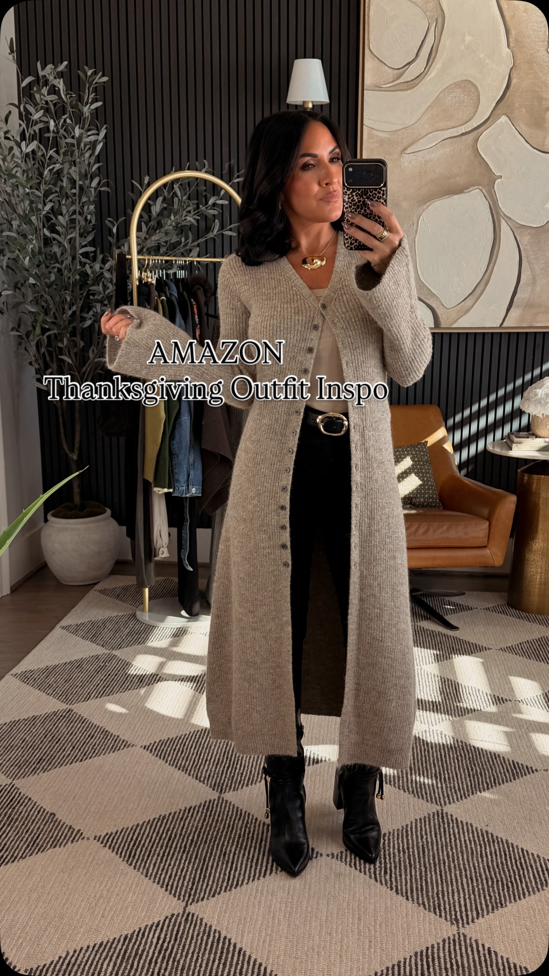 Instagram post by @lexietucker_ for Dolce Vita. Caption reads: Comment FIT for the links! 🖤

Okay girlies — if....