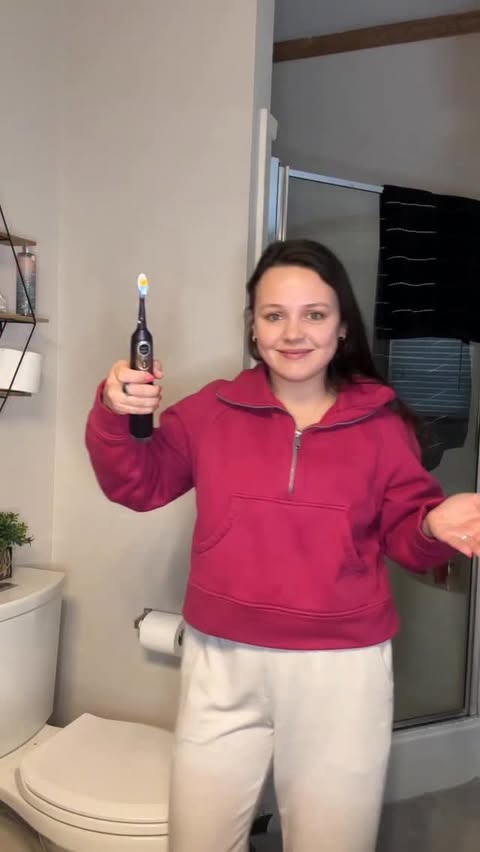 Instagram post by @hanahsolum for Soocas Oral Care Management. Caption reads: I’ve never seen a toothbrush this cool. I thought....