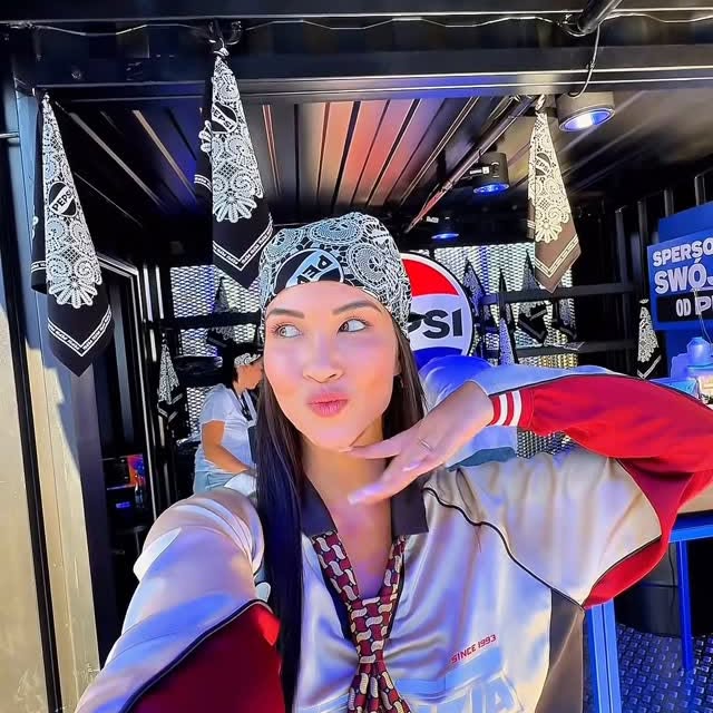 Instagram post by @zaklinatadinh_official for Pepsi. Caption reads: #reklama Byłeś już na strefie Pepsi?! Nie bądź....