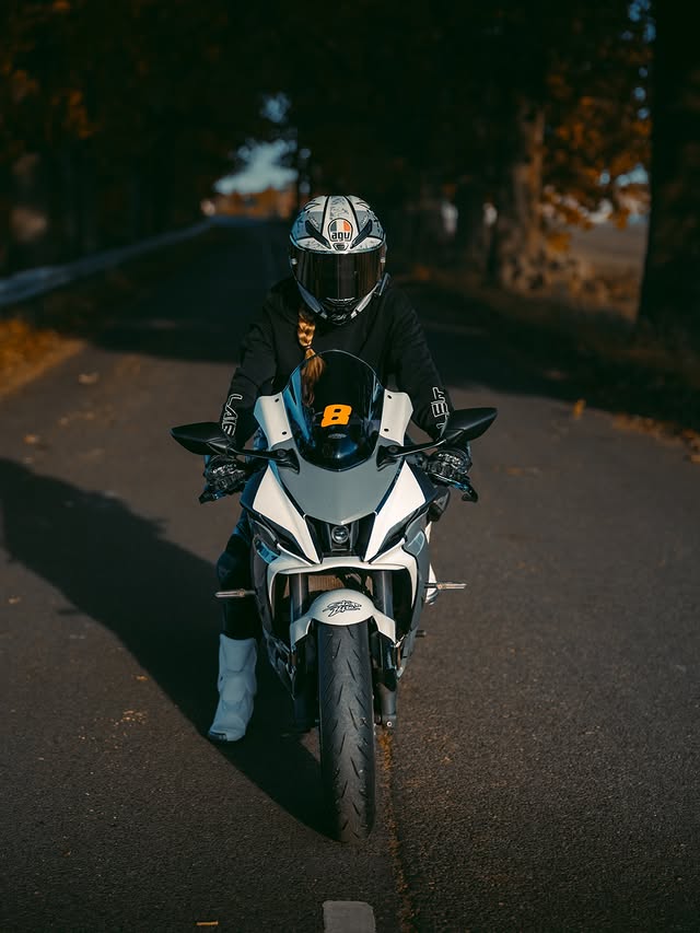 Instagram post by @__dark__rider_ for Monster Fairings. Caption reads: [...] Use my Code :SNOWYR7....