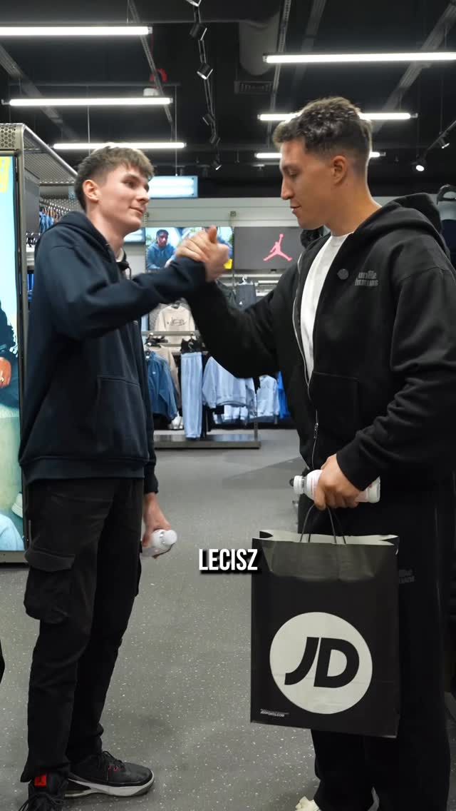 Instagram post by @ajthepolishamerican for JD Sports Poland. Caption reads: Pamiętajcie że gra jest dostępna w aplikacji JD, a....