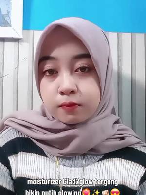 TikTok post by @fhiagingsull2 for Glad2Glow Indonesia. Caption reads: #yuburuancekdikerjangkuningyaa😜....