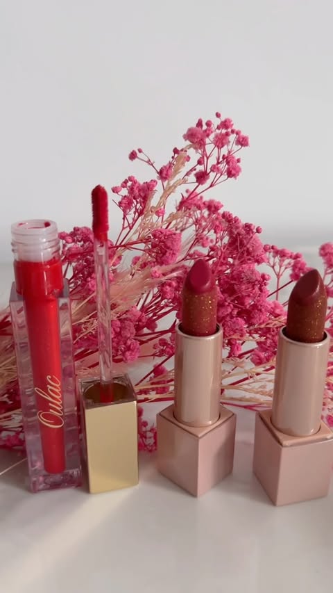 Instagram post by @momlife_by_monika for Oulac Cosmetics. Caption reads: Werbung 💕 New makeup favorites from....