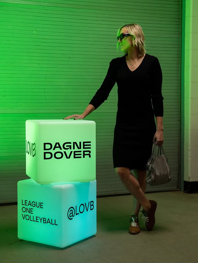Instagram post by @lovbneb for Dagne Dover. Caption reads: [...] building 💚 Tunnel walk presented by....