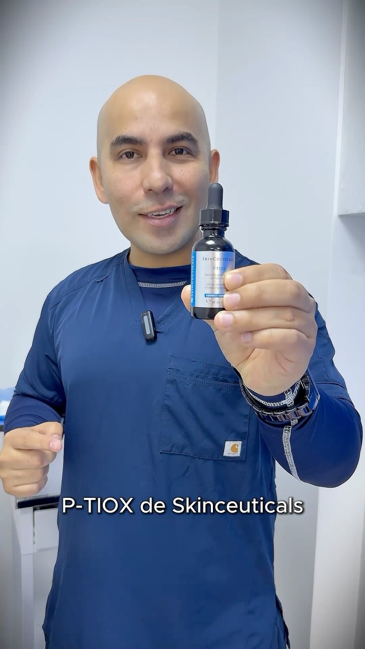 Instagram post by @dr_ivanmedrano for SkinCeuticals. Caption reads: ✨ En consulta, siempre busco resultados visibles y....