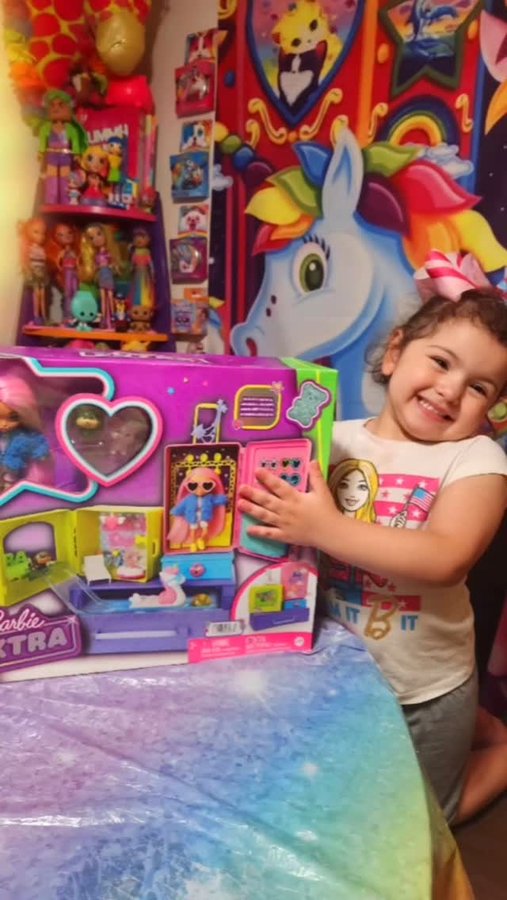 Instagram post by an influencer for Barbie. Caption reads: [...] party on-the-go with the Barbie Extra Pets &....